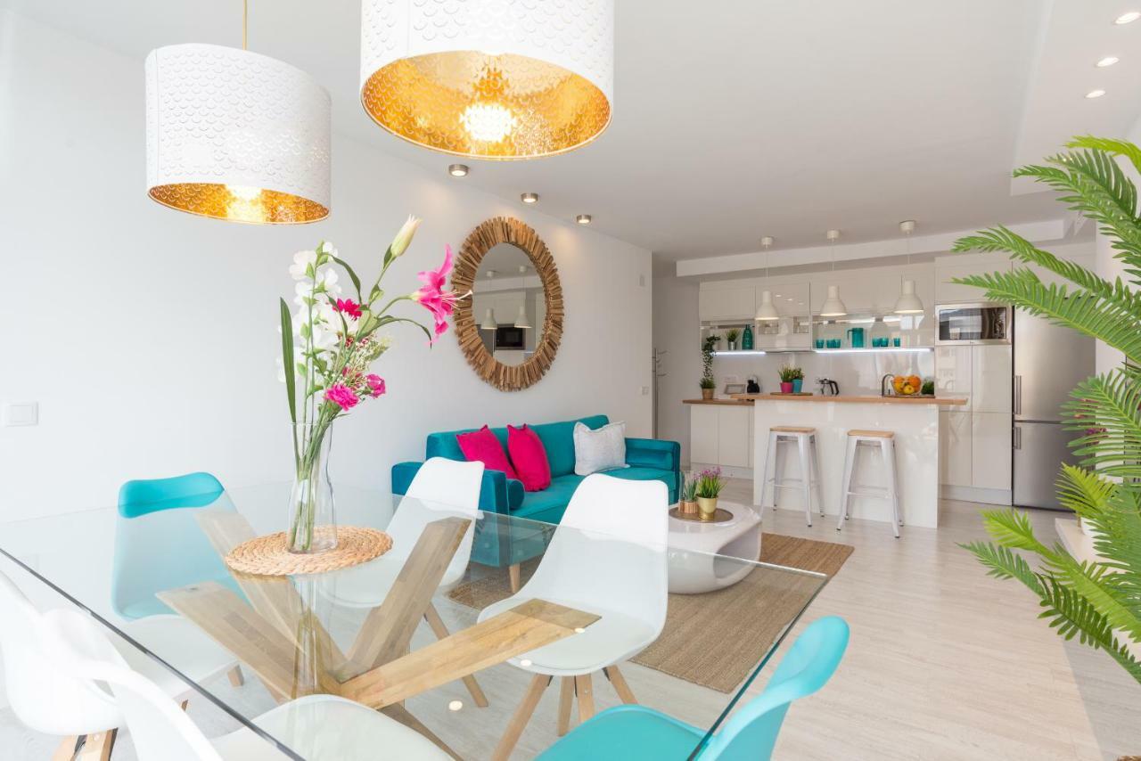 Stunning Spacious City Apartment With Free Parking Málaga Eksteriør billede