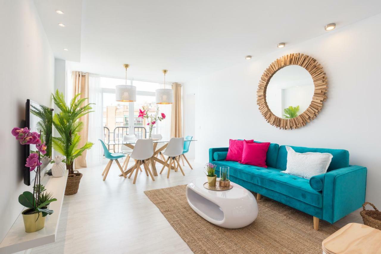 Stunning Spacious City Apartment With Free Parking Málaga Eksteriør billede