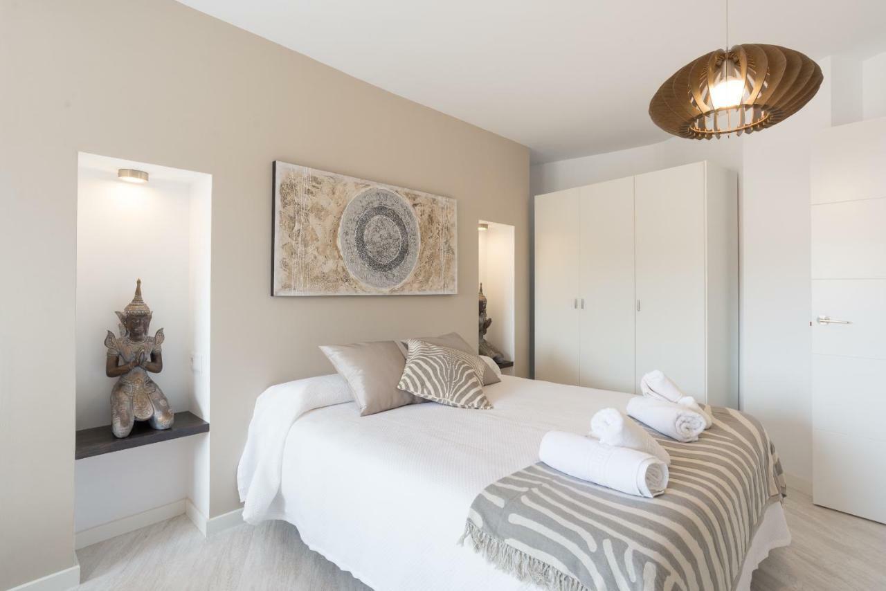 Stunning Spacious City Apartment With Free Parking Málaga Eksteriør billede