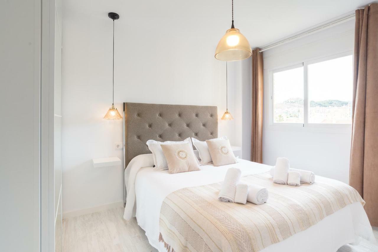 Stunning Spacious City Apartment With Free Parking Málaga Eksteriør billede